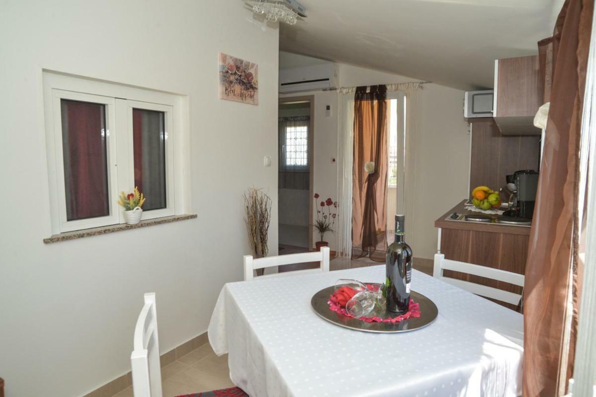 Apartment Antonio Zadar Exteriör bild